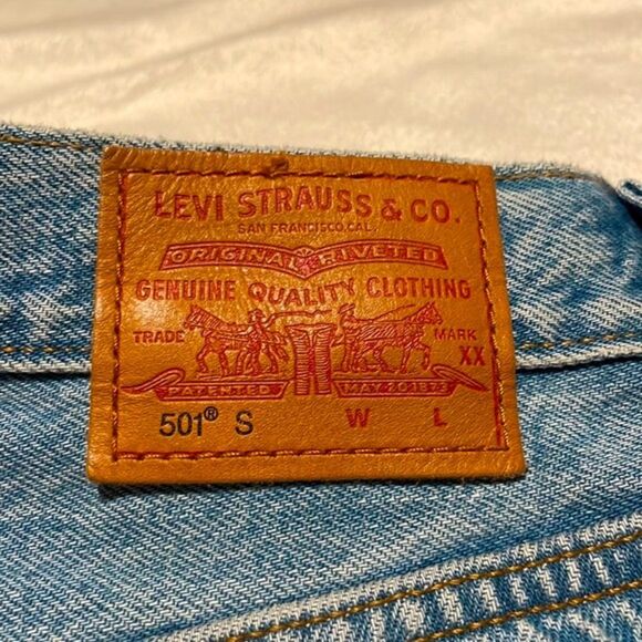 Levi’s Premium- 501 S High Rise Skinny Distressed Raw Hem Big E Jeans- Size 26 - Picture 14 of 16